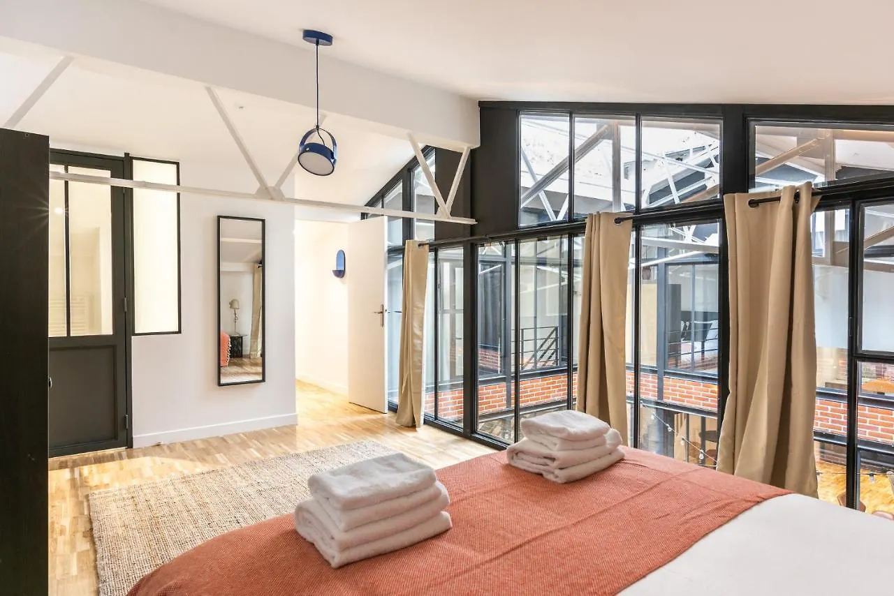 Fantastic Architect Loft For 10 Guests Near Metro Apartment Paris